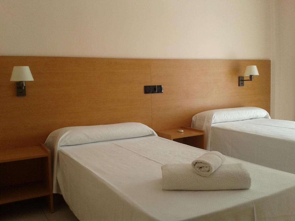 Bay Hotel Росес Екстериор снимка